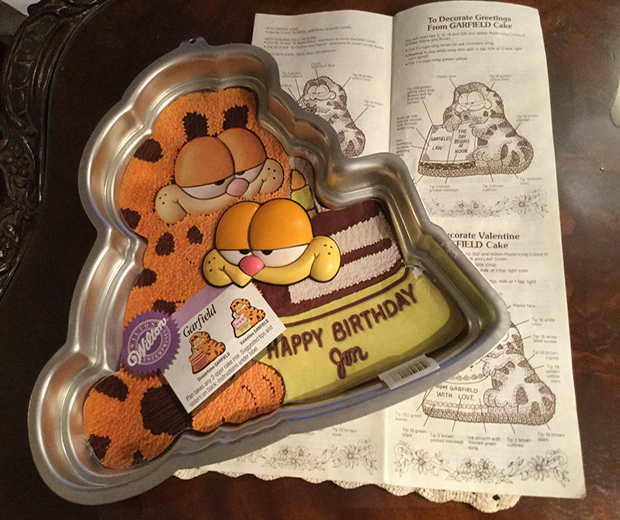 Wilton Garfield Cake Pan